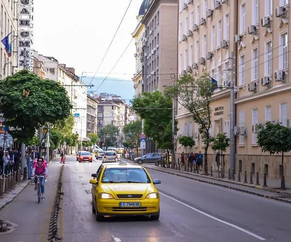 アパート Cacao Next To Crystal Garden And Russian Church By Flat Mаnager